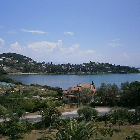 Athineos Apartments กอมเมนโน ภายนอก รูปภาพ