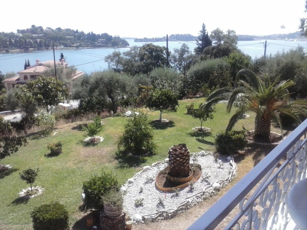 Athineos Apartments กอมเมนโน ภายนอก รูปภาพ