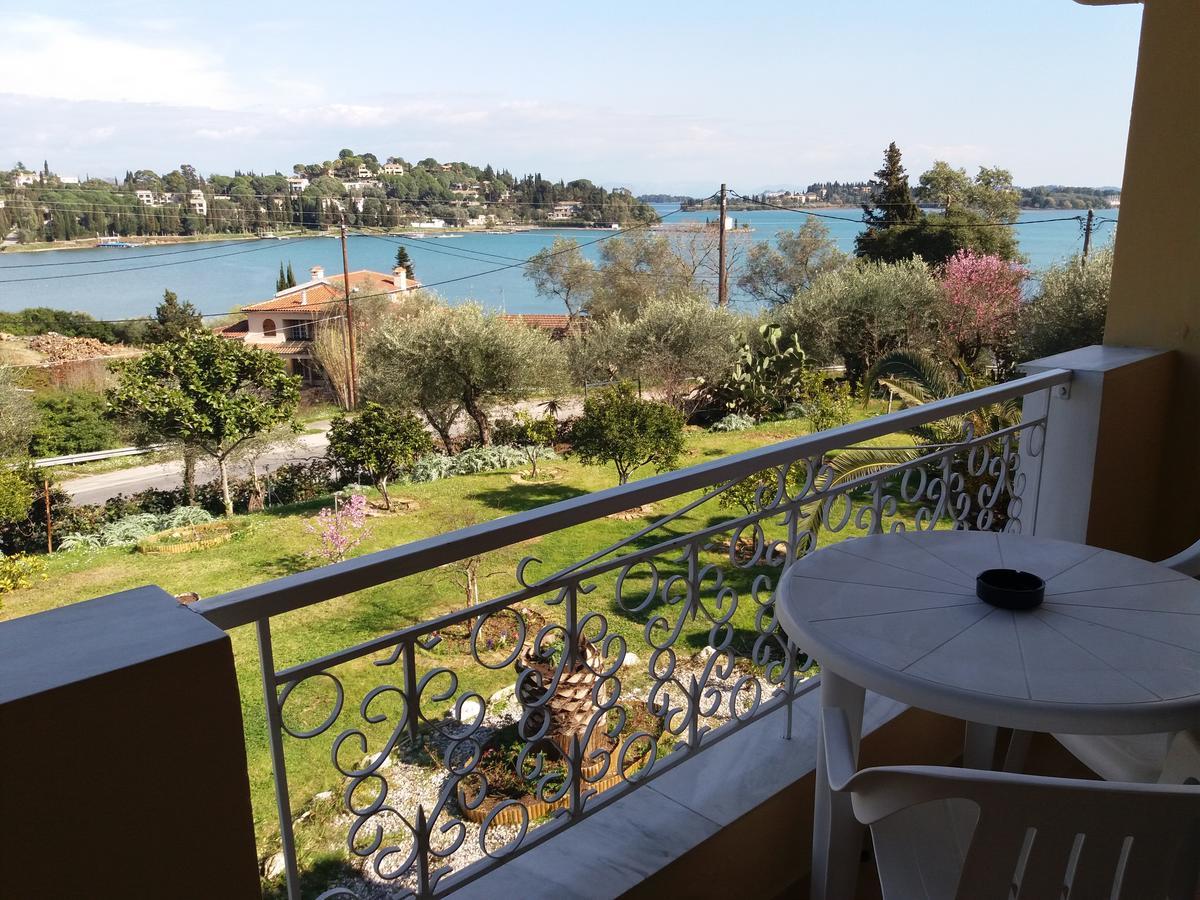 Athineos Apartments กอมเมนโน ภายนอก รูปภาพ