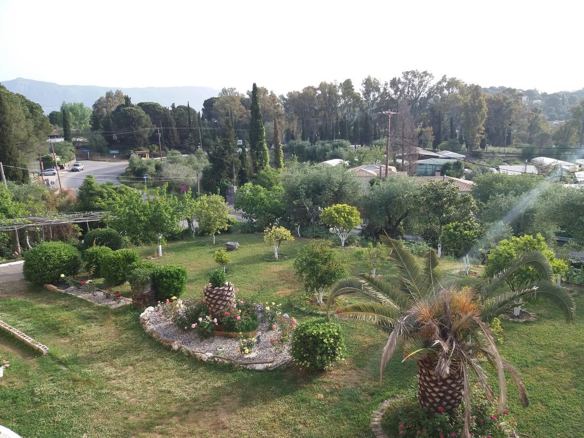 Athineos Apartments กอมเมนโน ภายนอก รูปภาพ