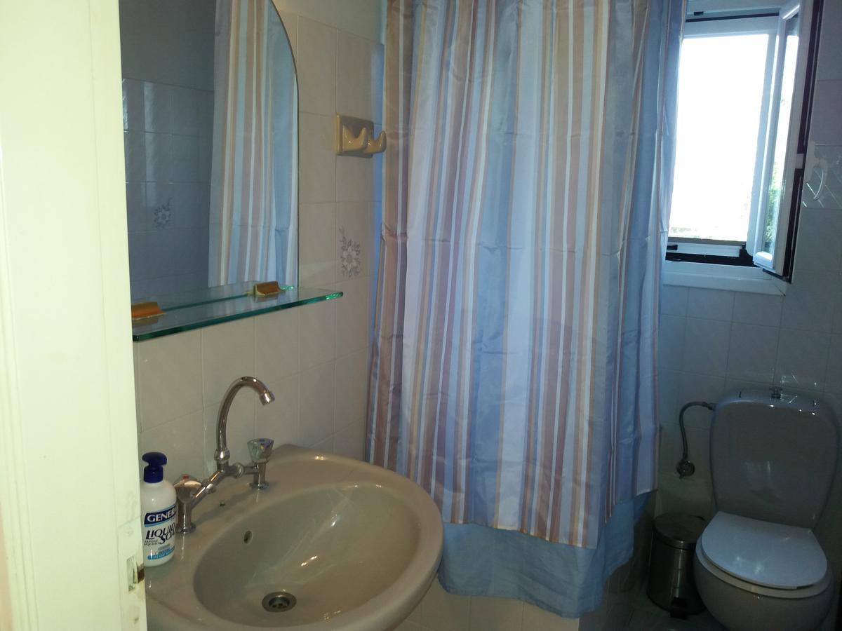 Athineos Apartments กอมเมนโน ภายนอก รูปภาพ